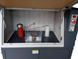 کابل مقاومت ولتاژ دستگاه تست قطع خودکار ولتاژ بالا خروجی از این ابزار ولتاژ AC است