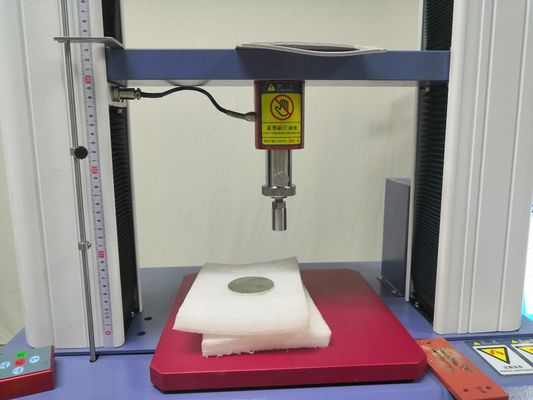 دستگاه کشش جهانی 500 کیلوگرمی برای اندازه‌گیری ازدیاد طول تا پارگی، استحکام کششی، استحکام خمشی، دستگاه تست فشرده‌سازی