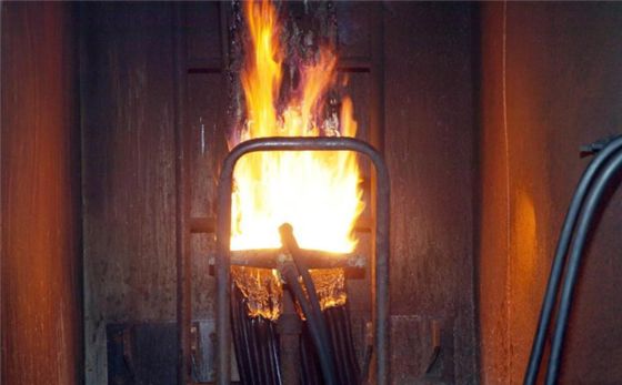 تست کننده احتراق دسته سیم و کابل، دستگاه تست سیم ها و کابل های دسته شده نصب شده به صورت عمودی